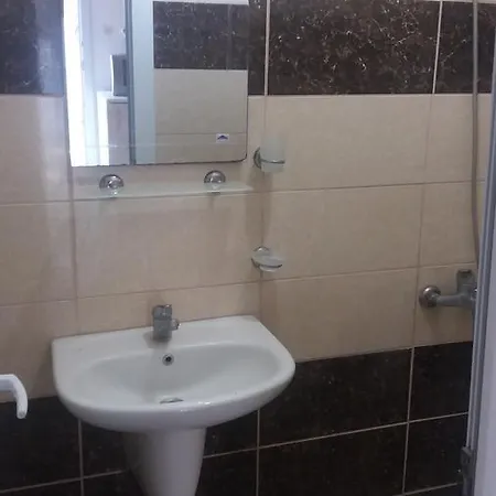 Babadan Μοτέλ *